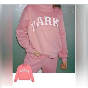 PARKE sweatshirt 
L/XL